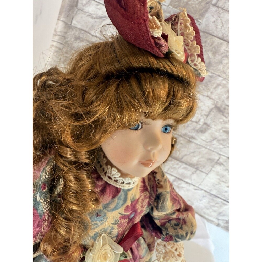 VTG DanDee Collectors Choice Porcelain Doll dressed Authentic Bear Toys Decor - Picture 15 of 16